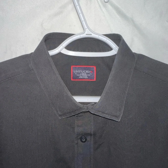 Untuckit Size L - Picture 6 of 6